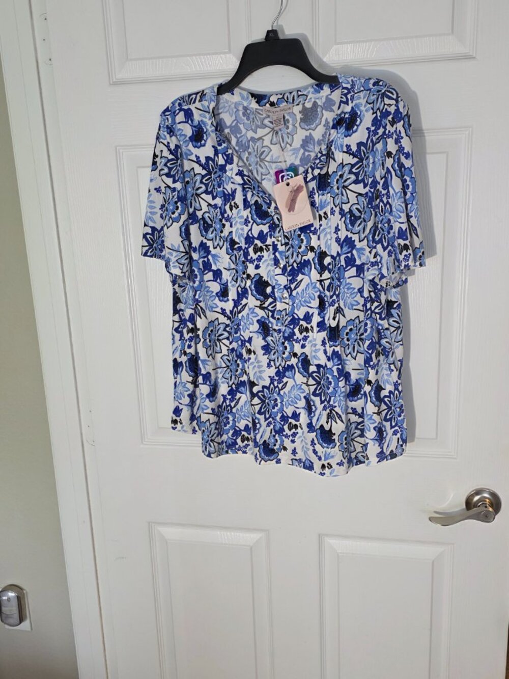 Carolyn Taylor floral flower blue white black Print Stretch Shirt Blouse 1x